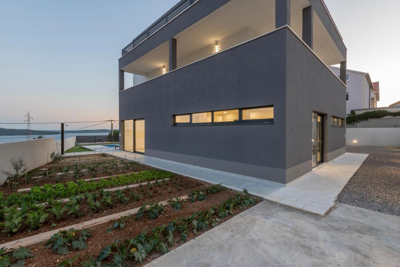 Luxury Villa La Nonna Ana - Heated Pool, Sea View, Near Split คาชเตลา ภายนอก รูปภาพ