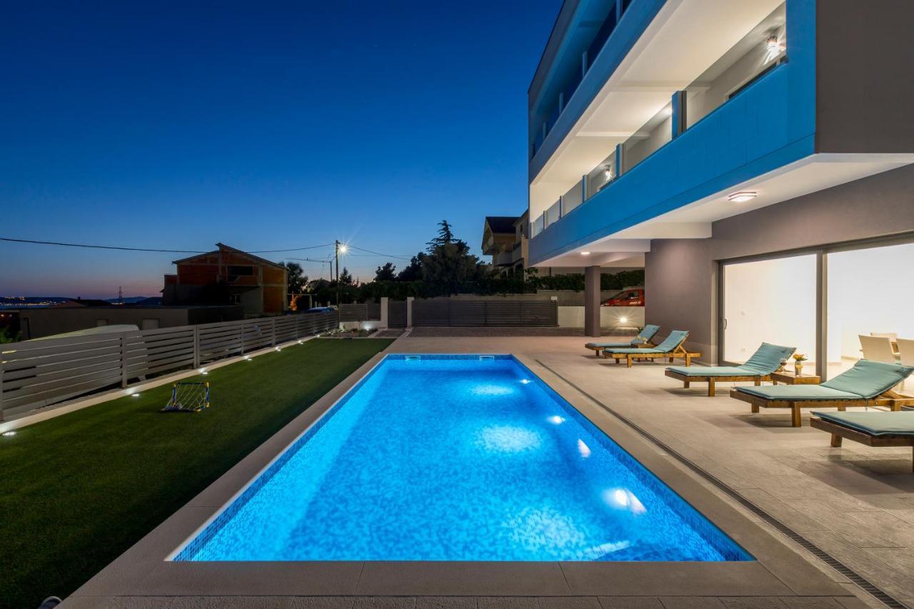 Luxury Villa La Nonna Ana - Heated Pool, Sea View, Near Split คาชเตลา ภายนอก รูปภาพ